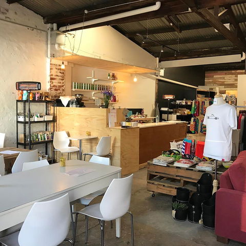 Little Square Garage - Accommodation in Surfers Paradise 1