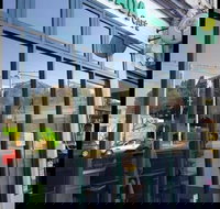 Oneyada Cafe - Accommodation in Surfers Paradise