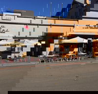 The Roses Cafe - Accommodation in Surfers Paradise
