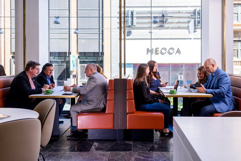 Clio Cafe - Accommodation in Surfers Paradise 2