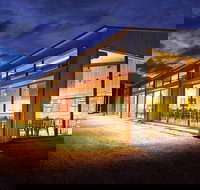 Fowles Wine - Accommodation in Surfers Paradise