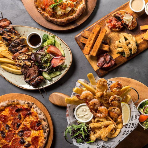 Cafe Zen Den - Accommodation in Surfers Paradise 0