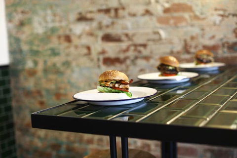 Chew Burgers - Accommodation in Surfers Paradise 0
