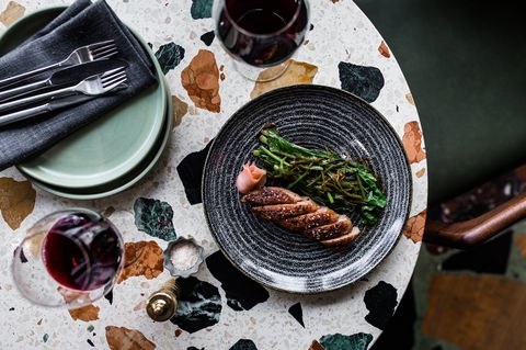 Monster Kitchen & Bar - Accommodation in Surfers Paradise 2