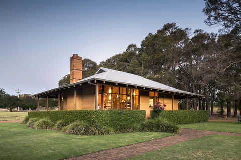 Sandalford Wines - Margaret River - Accommodation in Surfers Paradise 1