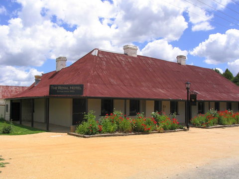 Grazing At Gundaroo - Accommodation in Surfers Paradise 0