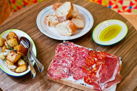 Knife Fork Spoon - Accommodation in Surfers Paradise 0