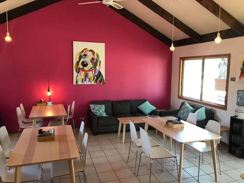 The Fat Beagle Coffee Shop - Accommodation in Surfers Paradise 1
