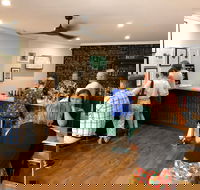 Matriarch and Rogue Winery - Accommodation in Surfers Paradise