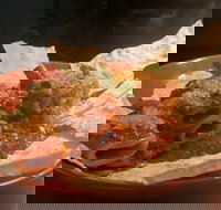 AJO' Dimonius - Accommodation in Surfers Paradise