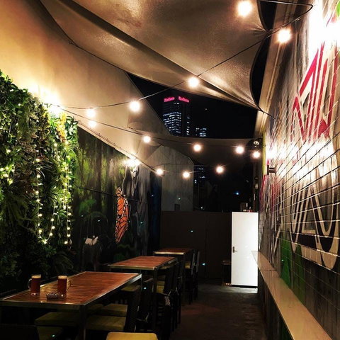 HBM Kitchen - Accommodation in Surfers Paradise 0