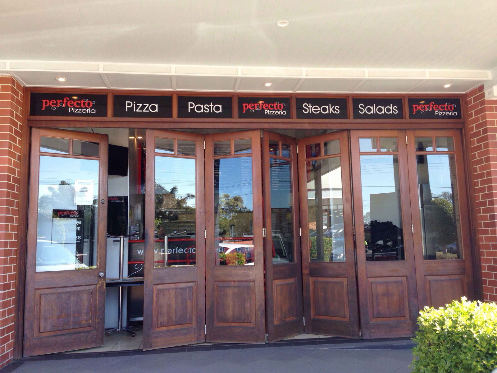Lilli Pilli NSW Accommodation in Surfers Paradise