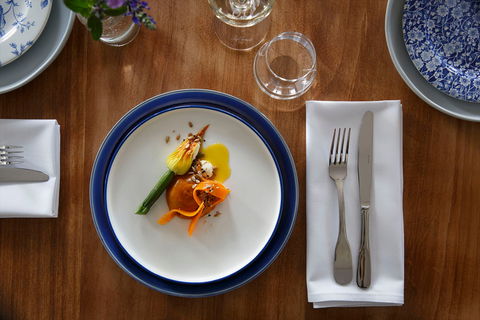 Lola - Accommodation in Surfers Paradise 1