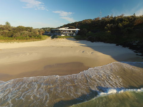Lighthouse Beach Cafe - Accommodation in Surfers Paradise 0