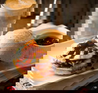 The Coffee Club - Bulimba - Accommodation in Surfers Paradise