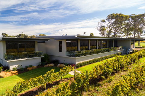 Amelia Park Restaurant - Accommodation in Surfers Paradise 0
