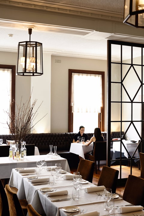 The Argus Dining Room - Accommodation in Surfers Paradise 0