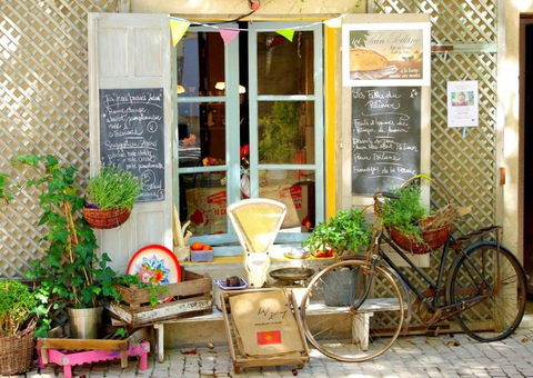 Le Jardin Cafe Restaurant - Accommodation in Surfers Paradise 0