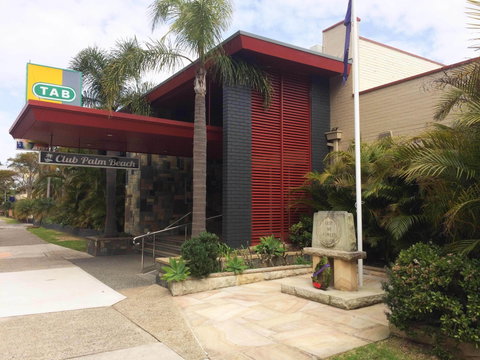 Club Palm Beach - Accommodation in Surfers Paradise 0