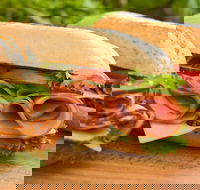 Subway - Parkwood - Accommodation in Surfers Paradise