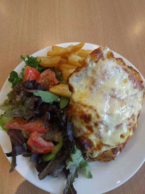 Bonnie And Duke Cafe - Accommodation in Surfers Paradise 0