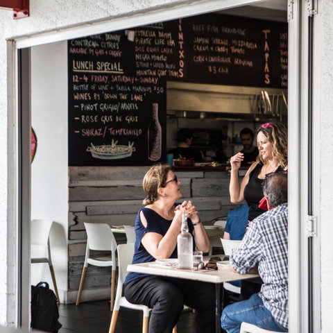 Seabean Tapas Bar And Restaurant - Accommodation in Surfers Paradise 2
