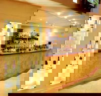 Finz Restaurant and Bar - Accommodation in Surfers Paradise