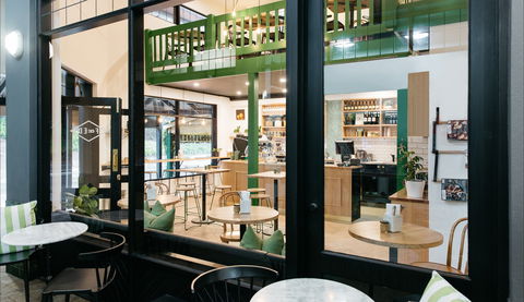 FRED Eatery - Accommodation in Surfers Paradise 1