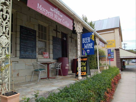 Morpeth Wine Cellars And Moonshine Distillery - Accommodation in Surfers Paradise 0