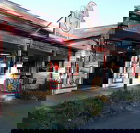 Mogo Fudge and Ice Cream /  Courtyard Cafe / Lots of Lollies Mogo - Accommodation in Surfers Paradise