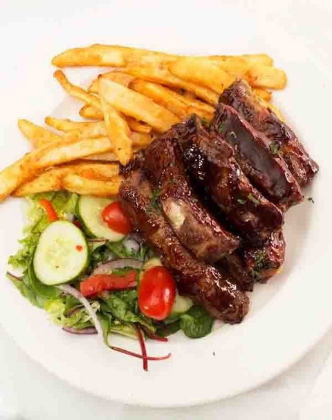 Sarvi Pizzeria & Restaurant - Accommodation in Surfers Paradise 0