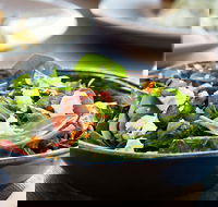 The Outback Bar  Grill - Accommodation in Surfers Paradise