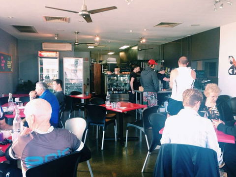 Evolution Cafe - Accommodation in Surfers Paradise 0