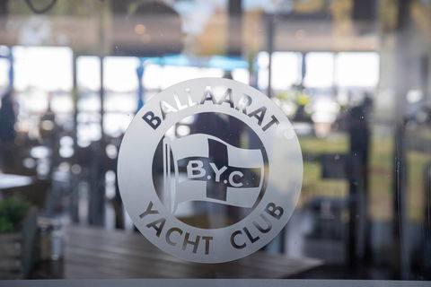 Ballarat Yacht Club - Accommodation in Surfers Paradise 2