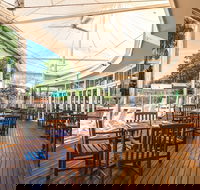 Poolside Restaurant and Bar - Accommodation in Surfers Paradise
