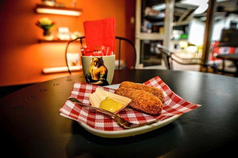 Waffle-On Stroopwafels - Accommodation in Surfers Paradise 0