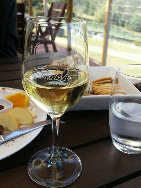 Hartzview Vineyard Cafe - Accommodation in Surfers Paradise 4