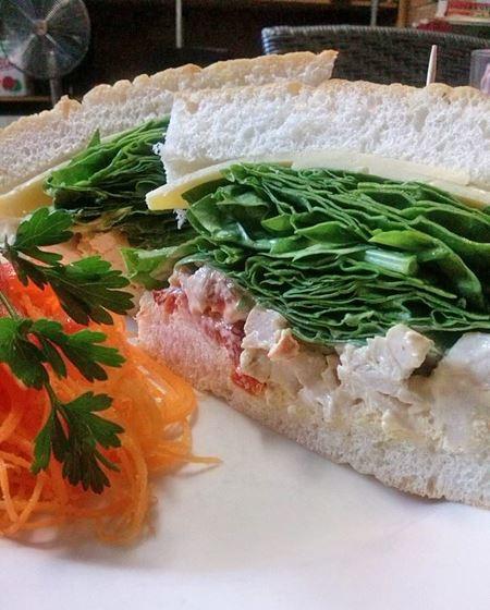Perenti Cafe - Accommodation in Surfers Paradise 1