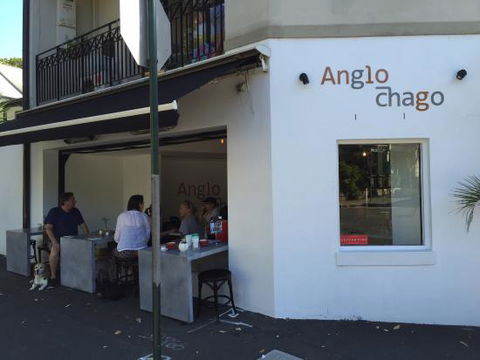 AngloChago - Accommodation in Surfers Paradise 0