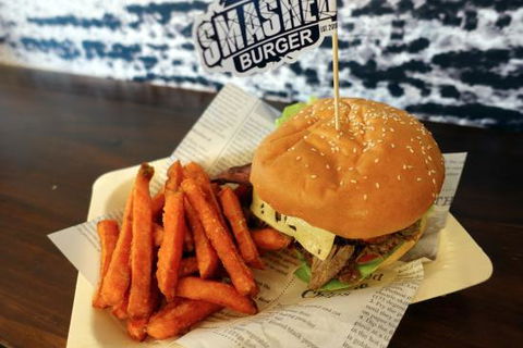 Smashed Burger - Accommodation in Surfers Paradise 0