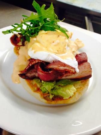 Bensons Cafe - Accommodation in Surfers Paradise 0