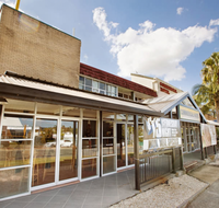 Commercial Hotel - Accommodation in Surfers Paradise