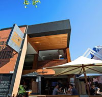 The Generous Squire - Accommodation in Surfers Paradise