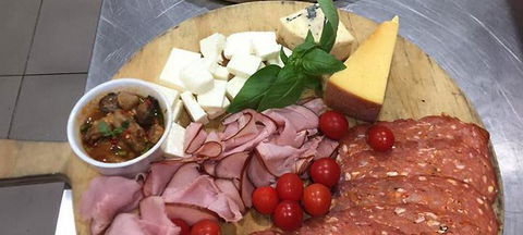 Twin Peeks Lingerie Restaurant - Accommodation in Surfers Paradise 17