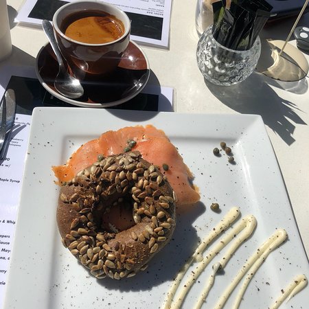 TwinFins Espresso Bar - Accommodation in Surfers Paradise 0