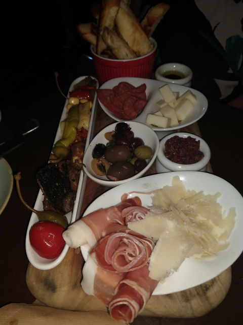 All’ Antica Italian Restaurant - Accommodation in Surfers Paradise 3