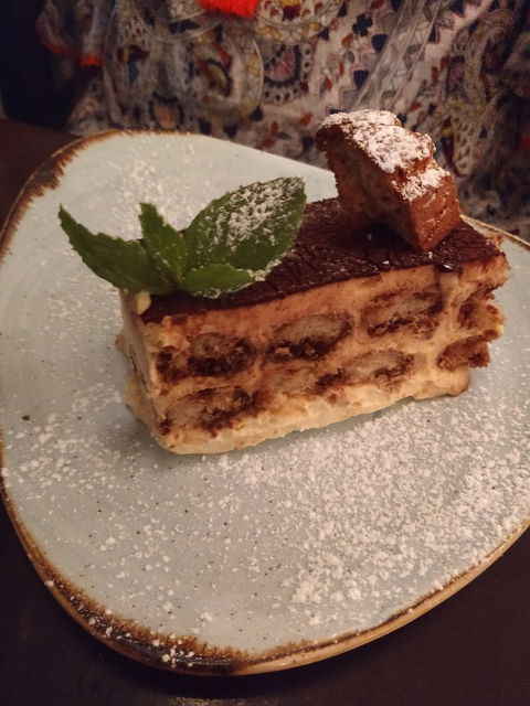 All’ Antica Italian Restaurant - Accommodation in Surfers Paradise 4