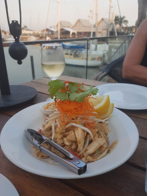 Phon’s Thai Restaurant - Accommodation in Surfers Paradise 3