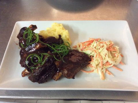 The Bunker Bar & Bistro - Accommodation in Surfers Paradise 2