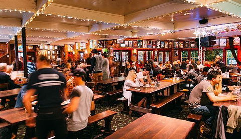 Settlers Tavern - Accommodation in Surfers Paradise 13